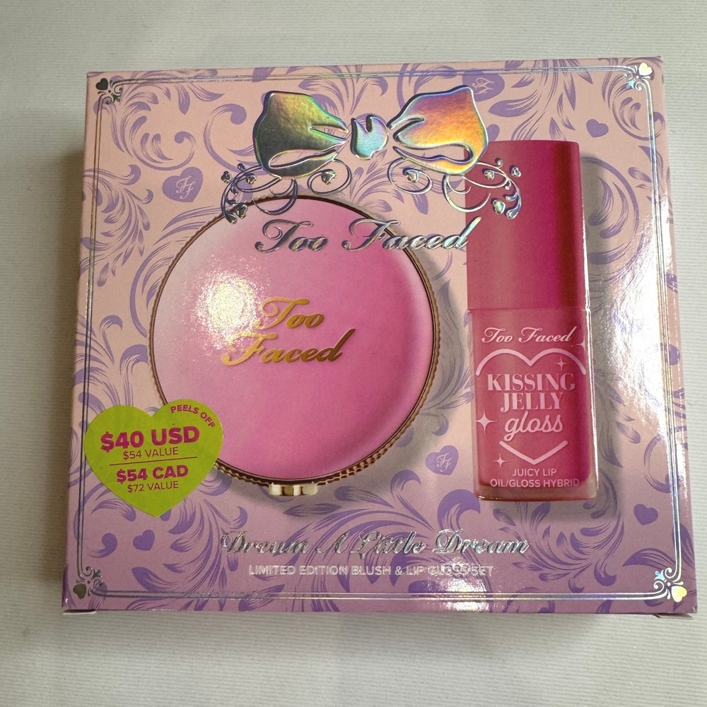 Too Faced‎ Dream A Little Dream Set Women OS Pink Excellent Blush Lip Gloss Duo